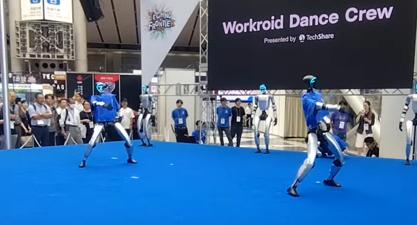 テクノフロンティア2026で披露された人型ロボットのダンスショー